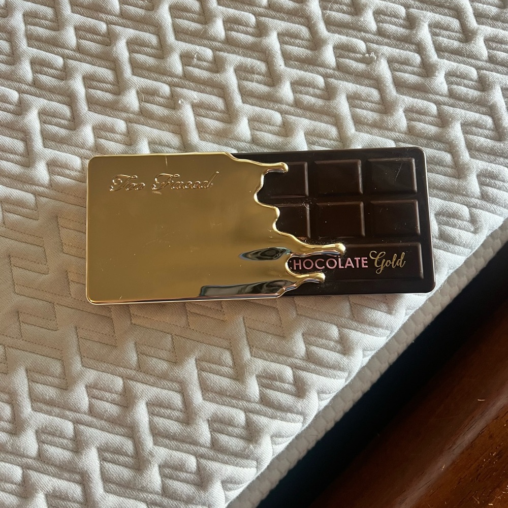 Too Faced Chocolate Gold Eyeshadow Palette